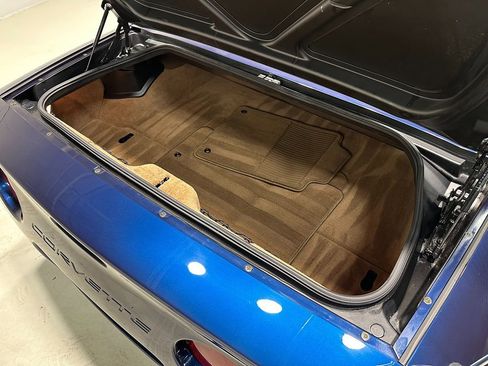 Used 2000 Chevrolet Corvette Convertible image 8
