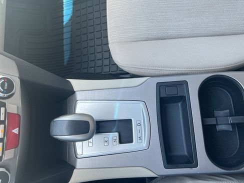 Used 2014 Subaru Outback 2.5i w/ Alloy Wheel Package AWD/4WD image 14