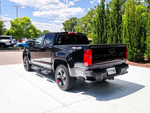 Used 2021 Chevrolet Colorado LT w/ Redline Special Edition AWD/4WD image 9