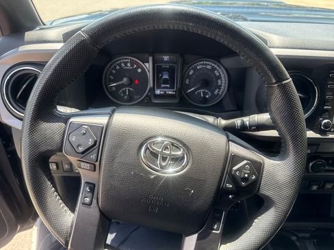 Used 2023 Toyota Tacoma TRD Sport RWD image 11