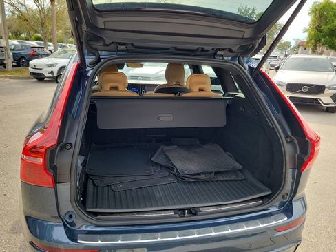 Used 2023 Volvo XC60 B5 Ultimate w/ Protection Package Premier image 15