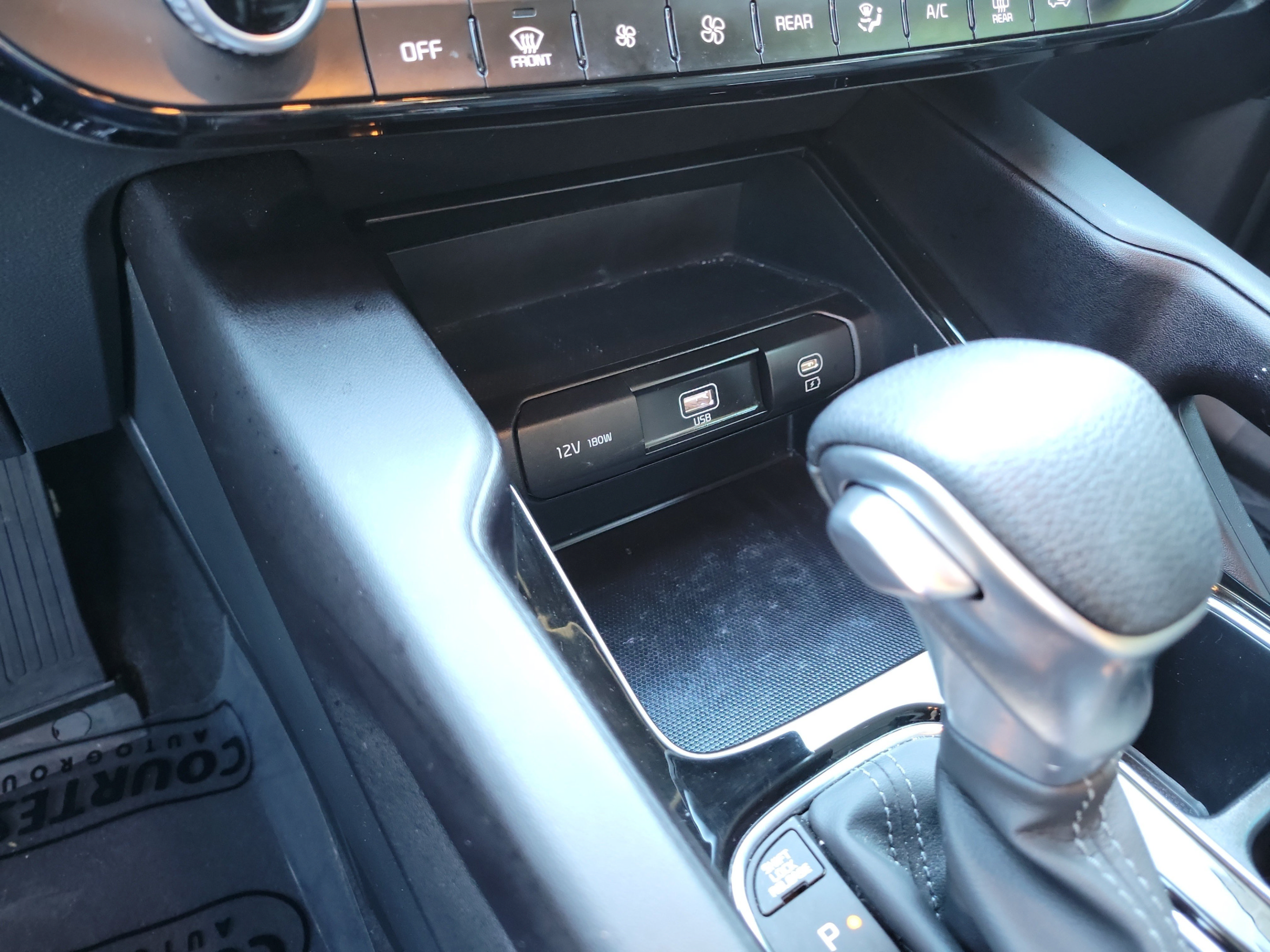 Certified 2025 Kia Telluride LX FWD image 20