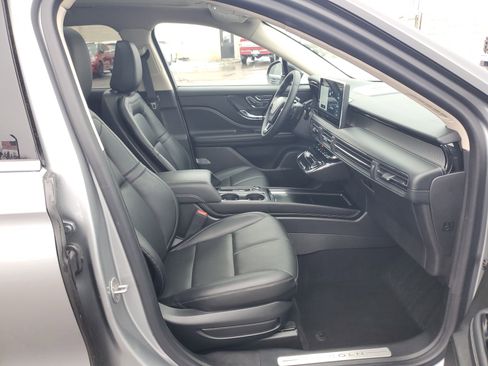 Certified 2024 Lincoln Corsair AWD w/ Equipment Group 101A image 9