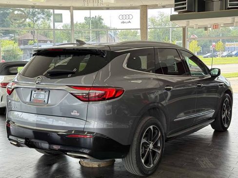 Used 2021 Buick Enclave Essence w/ LPO, Touring Package AWD/4WD image 6