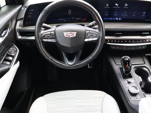 Used 2024 Cadillac XT4 Sport FWD image 15