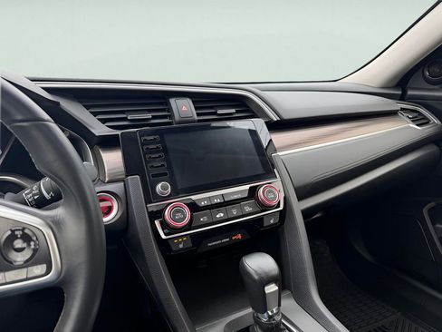 Used 2019 Honda Civic EX image 22