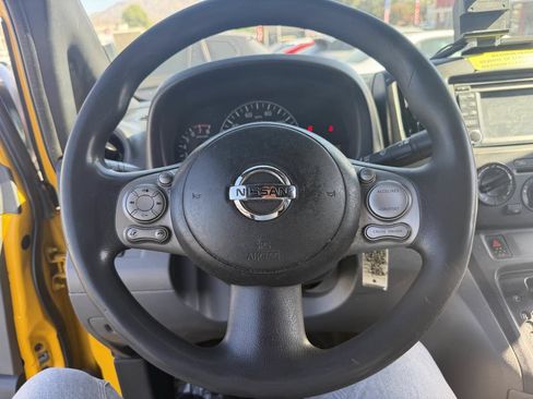 Used 2016 Nissan NV200 FWD image 15