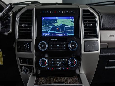 Used 2021 Ford F350 Lariat w/ Chrome Package image 23