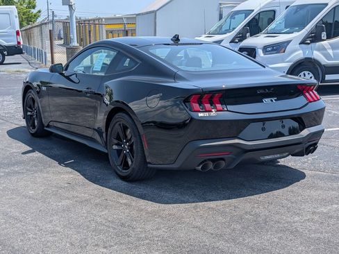 New 2026 Ford Mustang GT RWD image 4