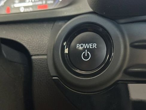 Used 2024 Toyota Crown AWD/4WD image 26