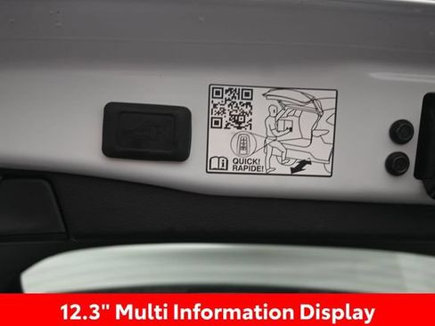 Used 2023 Toyota RAV4 XSE AWD/4WD image 20
