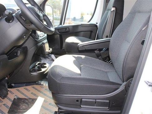 New 2024 RAM ProMaster 2500 w/ Quick Order Package 22H SLT+ image 18