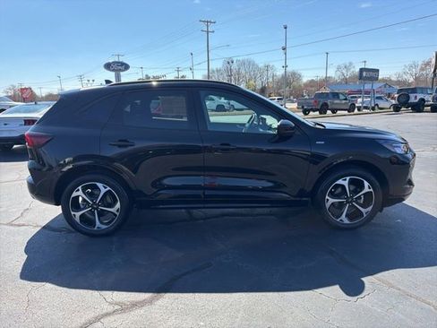 Certified 2023 Ford Escape ST-Line Select w/ Tech Pack #2 image 8