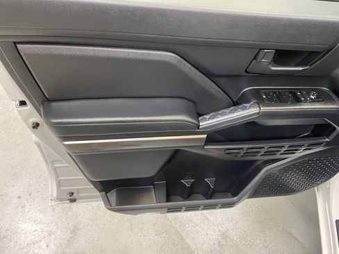 Used 2025 Toyota 4Runner SR5 image 21