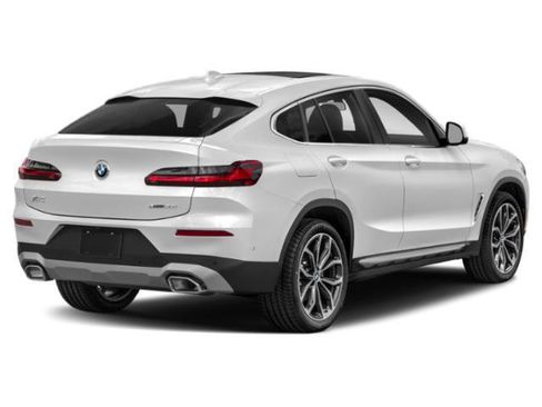 Used 2024 BMW X4 xDrive30i w/ Premium Package AWD/4WD image 5