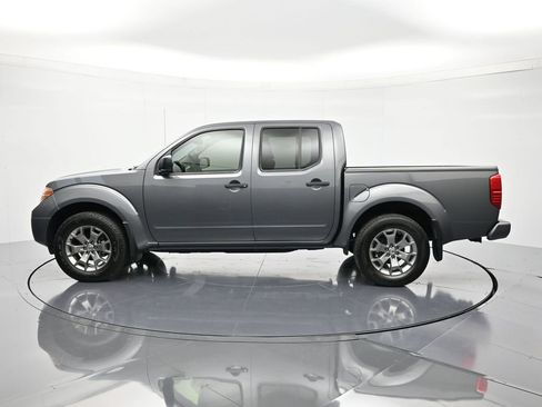 Used 2021 Nissan Frontier SV image 9