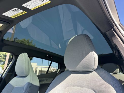 New 2025 Volvo EX30 Ultra w/ Protection Package Premier image 24