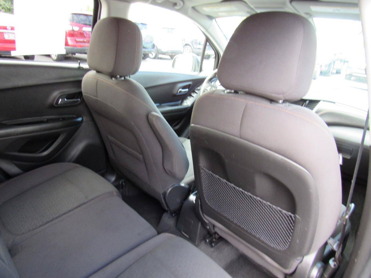 Used 2021 Chevrolet Trax LS w/ Tint and Cruise Package FWD image 30