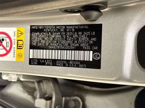 Used 2019 Lexus ES 300h w/ Luxury Package image 32