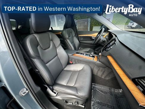 Used 2023 Volvo XC90 B6 Plus AWD/4WD image 18