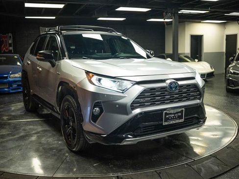 Used 2020 Toyota RAV4 XSE AWD/4WD image 5