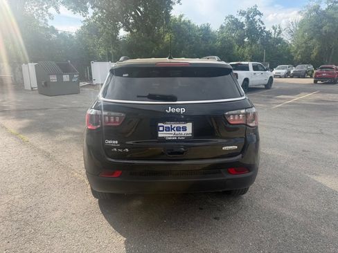 Used 2023 Jeep Compass Latitude AWD/4WD image 6
