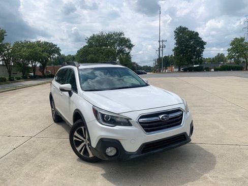 Used 2019 Subaru Outback 2.5i Limited w/ Protection Package #1 AWD/4WD image 4