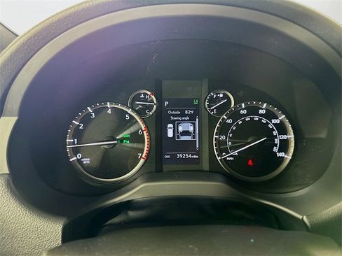 Used 2021 Lexus GX 460 Premium image 18