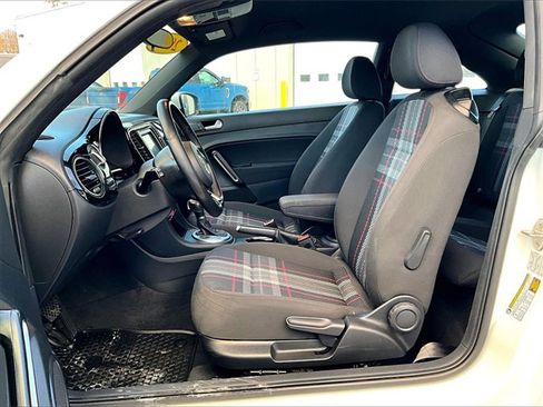 Used 2019 Volkswagen Beetle 2.0T S image 20