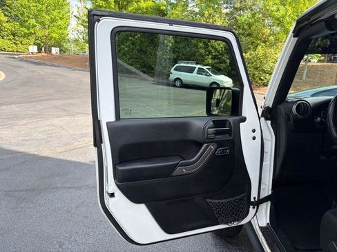 Used 2016 Jeep Wrangler Unlimited Sport w/ Quick Order Package 24S AWD/4WD image 29