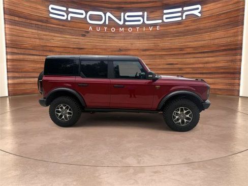 Certified 2025 Ford Bronco Badlands AWD/4WD image 8