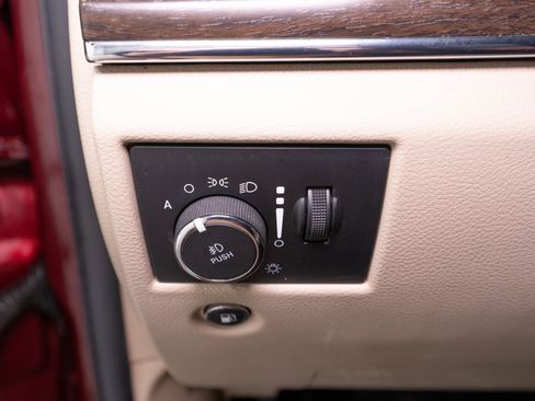 Used 2018 Jeep Grand Cherokee Limited AWD/4WD image 29