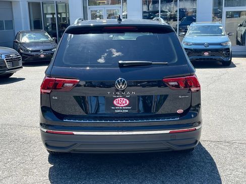 Used 2023 Volkswagen Tiguan SE w/ Panoramic Sunroof Package AWD/4WD image 3