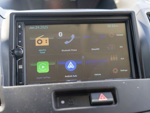 Used 2018 Ford Escape SE image 17