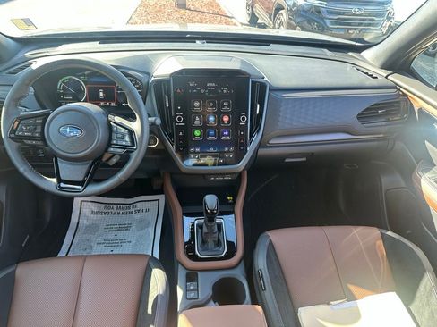 Used 2025 Subaru Forester Touring image 22