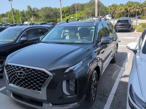 Used 2022 Hyundai Palisade Calligraphy FWD image 1