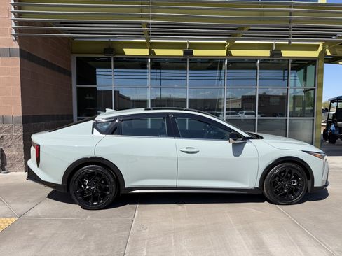 Used 2025 Kia K4 GT-Line Turbo FWD image 9