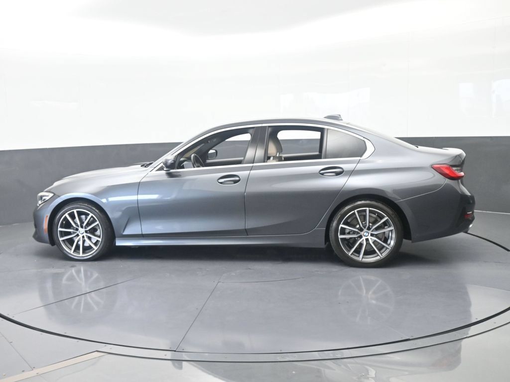 Used 2020 BMW 330i Sedan w/ Convenience Package RWD image 3
