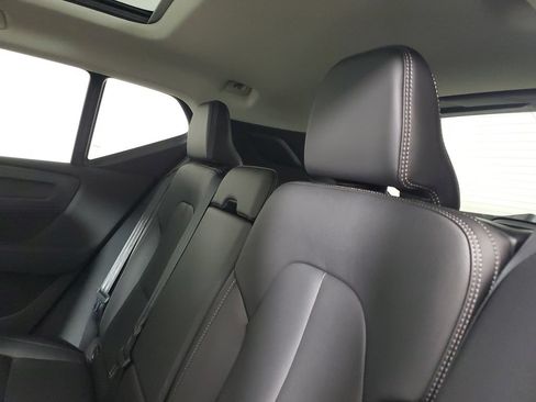 Certified 2026 Volvo XC40 B5 Plus AWD/4WD image 15