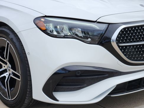 Used 2025 Mercedes-Benz E 350 Sedan image 7