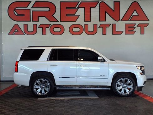 Used 2017 Chevrolet Tahoe LT w/ LT Signature Package AWD/4WD image 1