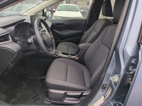 Used 2025 Toyota Corolla LE image 9