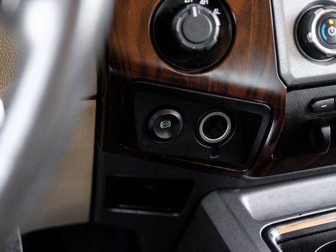 Used 2015 Ford F350 Lariat w/ Lariat Ultimate Package image 26