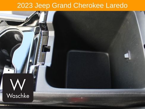 Used 2023 Jeep Grand Cherokee Laredo w/ Luxury Tech Group I AWD/4WD image 37