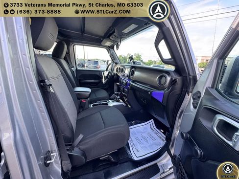 Used 2018 Jeep Wrangler Unlimited Sport AWD/4WD image 14