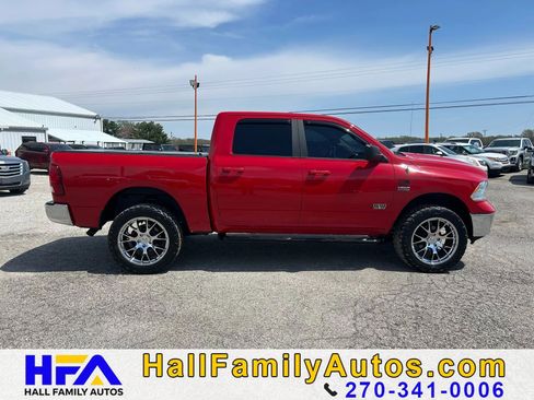 Used 2019 RAM 1500 Classic SLT image 6