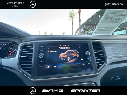 Used 2020 Volkswagen Atlas Cross Sport SE w/ Panoramic Sunroof Package FWD image 26