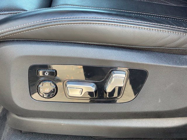 Used 2024 BMW X7 xDrive40i w/ Executive Package AWD/4WD image 14