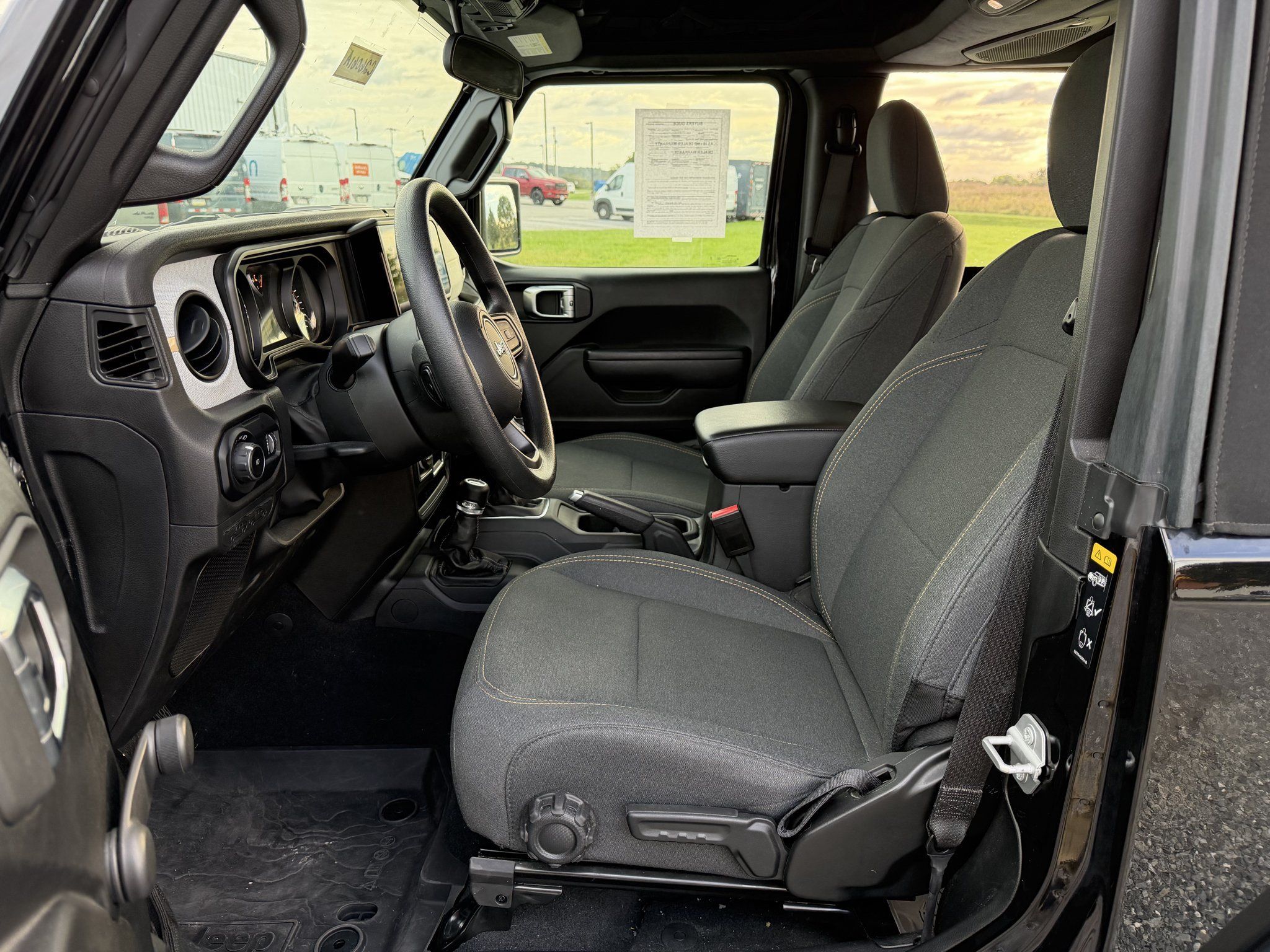 Used 2024 Jeep Wrangler Sport AWD/4WD image 9