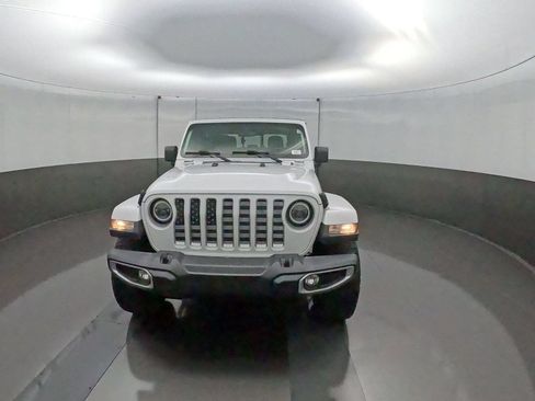 Used 2022 Jeep Gladiator Overland w/ Popular Equipment Package AWD/4WD image 3